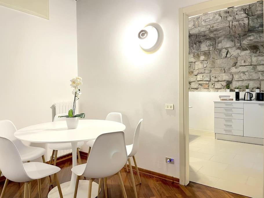 Tower Gombito'S Apartment Bergamo Exterior photo
